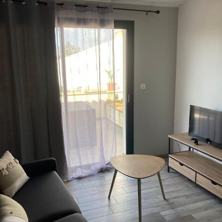 Studio Meuble Du Bourg Puymiclan エクステリア 写真