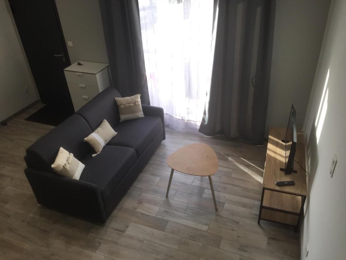 Studio Meuble Du Bourg Puymiclan エクステリア 写真