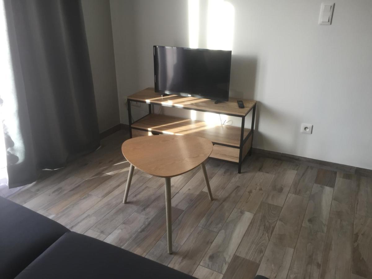 Studio Meuble Du Bourg Puymiclan エクステリア 写真